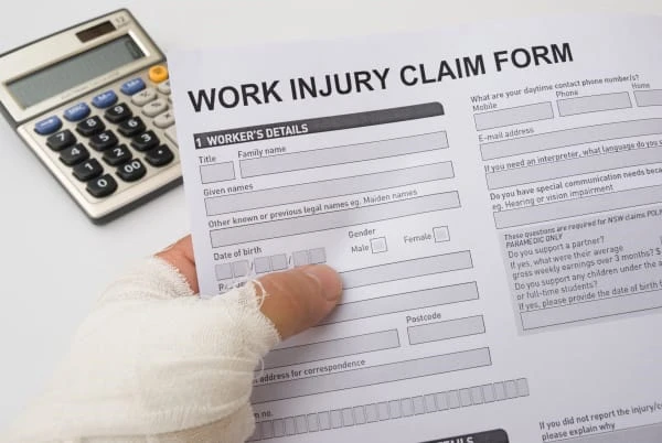 What Qualifies for Workers Compensation, Can I Be Fired While on Workers Comp & How Long Does Workers Comp Last